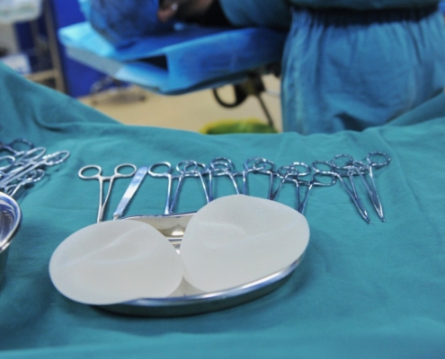 بهترین جراح سینه در تهران